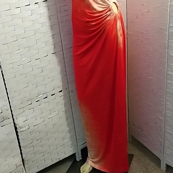 Dress - Picture 4 of 8